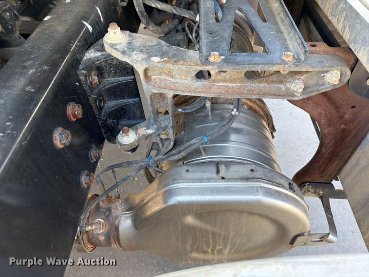 image for item ED5149 2018 International LT625 semi truck