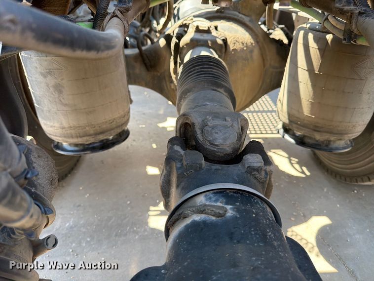 image for item ED5149 2018 International LT625 semi truck