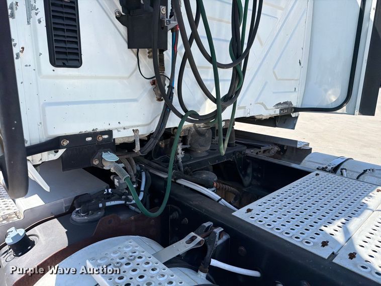 image for item ED5149 2018 International LT625 semi truck