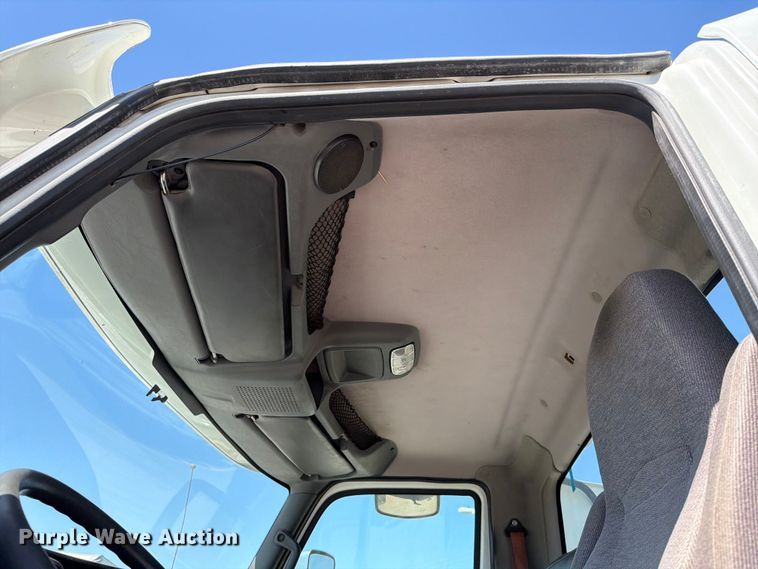 image for item ED5149 2018 International LT625 semi truck