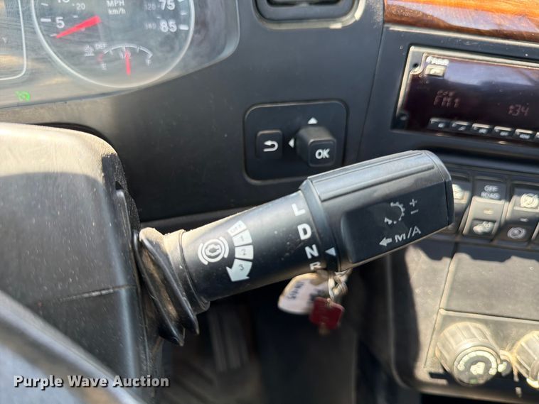 image for item ED5149 2018 International LT625 semi truck