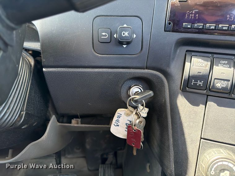 image for item ED5149 2018 International LT625 semi truck