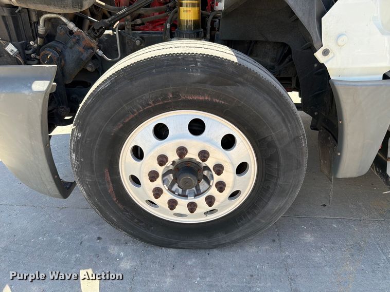 image for item ED5149 2018 International LT625 semi truck