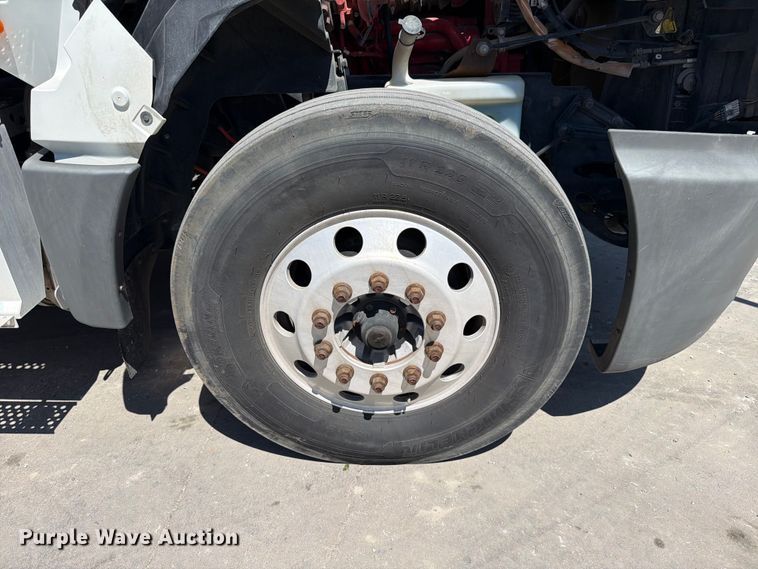 image for item ED5149 2018 International LT625 semi truck