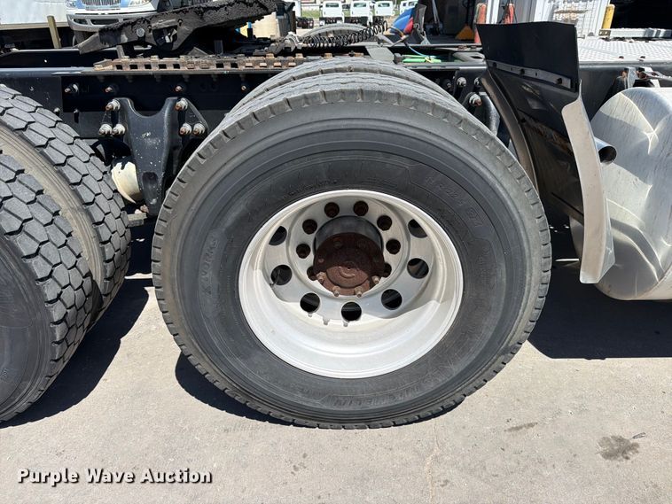 image for item ED5149 2018 International LT625 semi truck