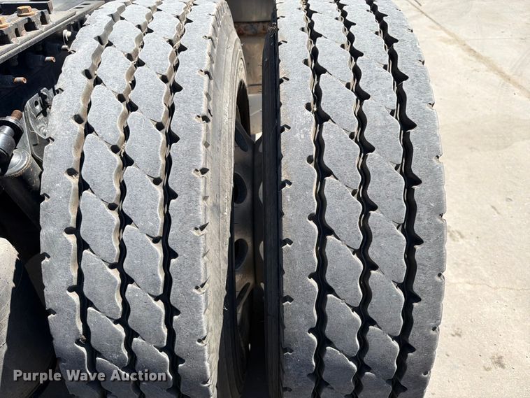 image for item ED5149 2018 International LT625 semi truck