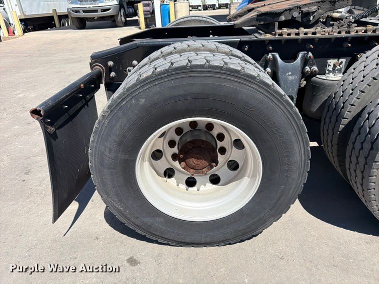 image for item ED5149 2018 International LT625 semi truck