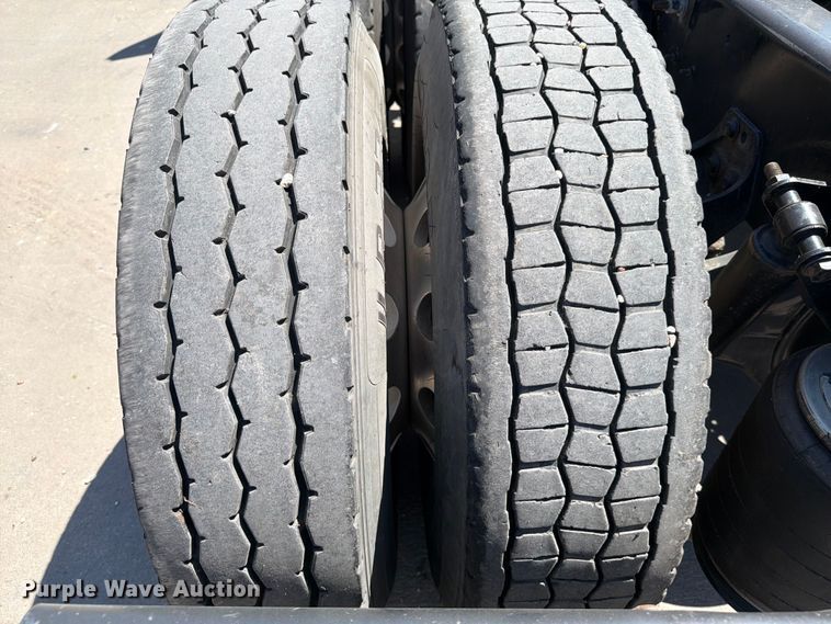 image for item ED5149 2018 International LT625 semi truck