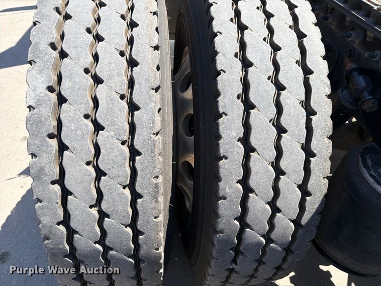 image for item ED5149 2018 International LT625 semi truck