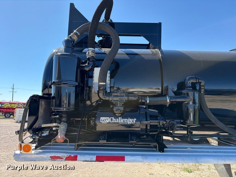 image for item ED5169 2000 Brenner Tank vacuum trailer