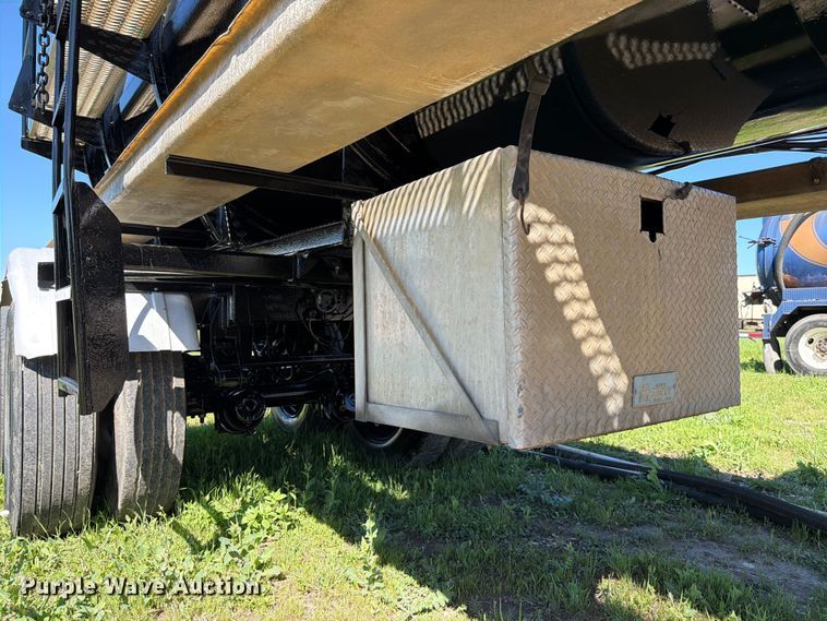 image for item ED5169 2000 Brenner Tank vacuum trailer