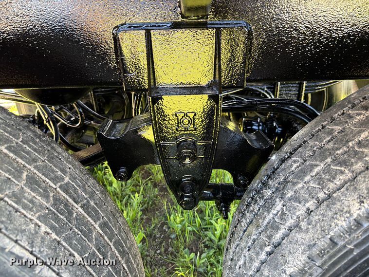 image for item ED5169 2000 Brenner Tank vacuum trailer