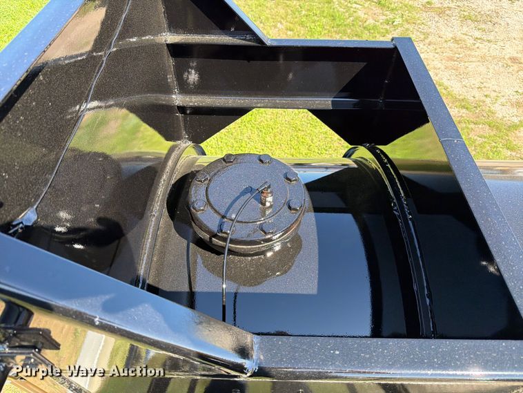 image for item ED5169 2000 Brenner Tank vacuum trailer