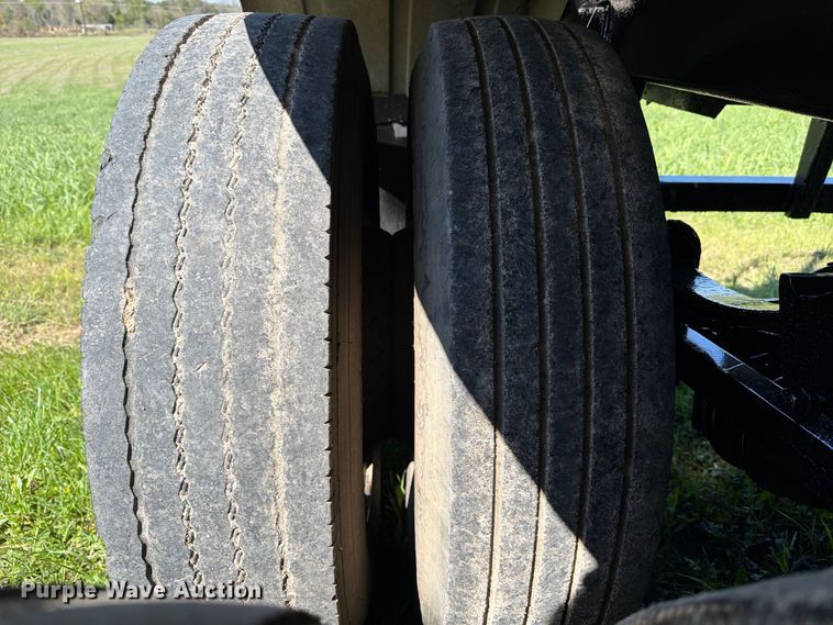 image for item ED5169 2000 Brenner Tank vacuum trailer