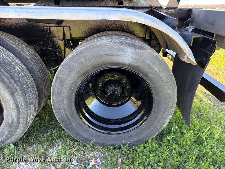 image for item ED5169 2000 Brenner Tank vacuum trailer