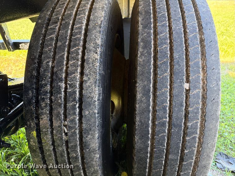 image for item ED5169 2000 Brenner Tank vacuum trailer