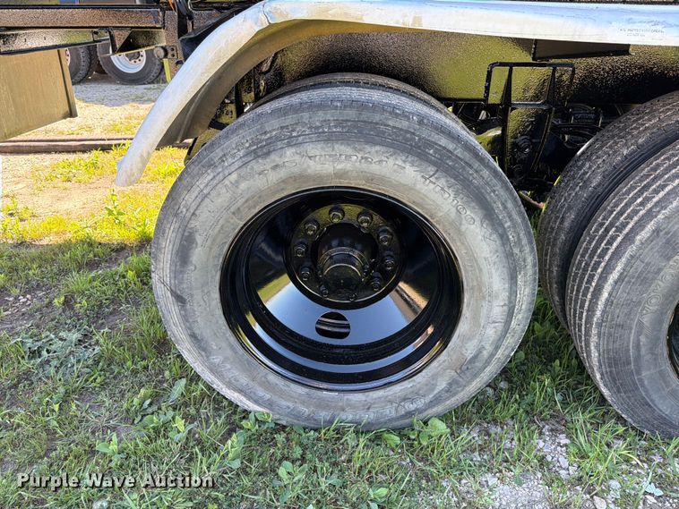 image for item ED5169 2000 Brenner Tank vacuum trailer