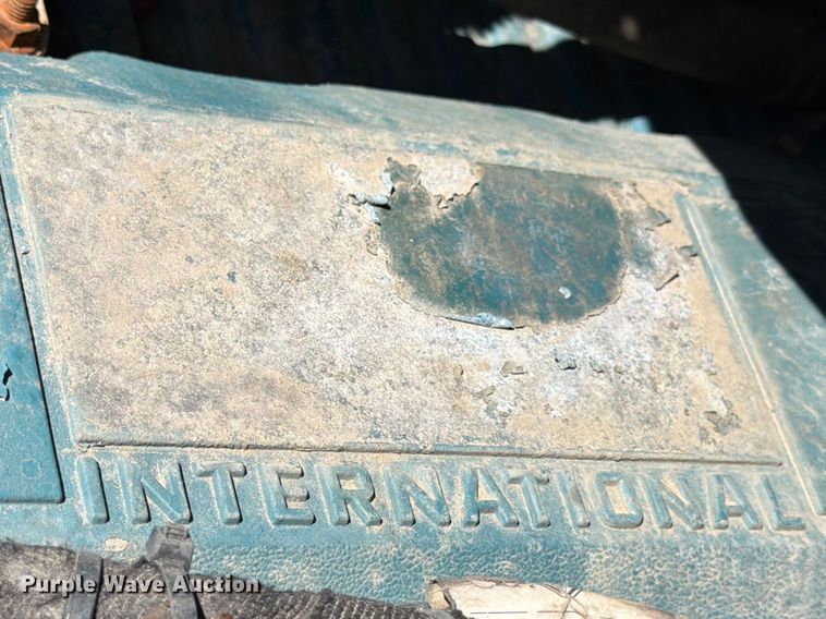 image for item ED5172 2006 International 7400 truck cab and chassis