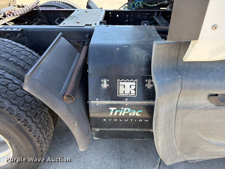 image for item ED5188 2015 International ProStar Plus semi truck