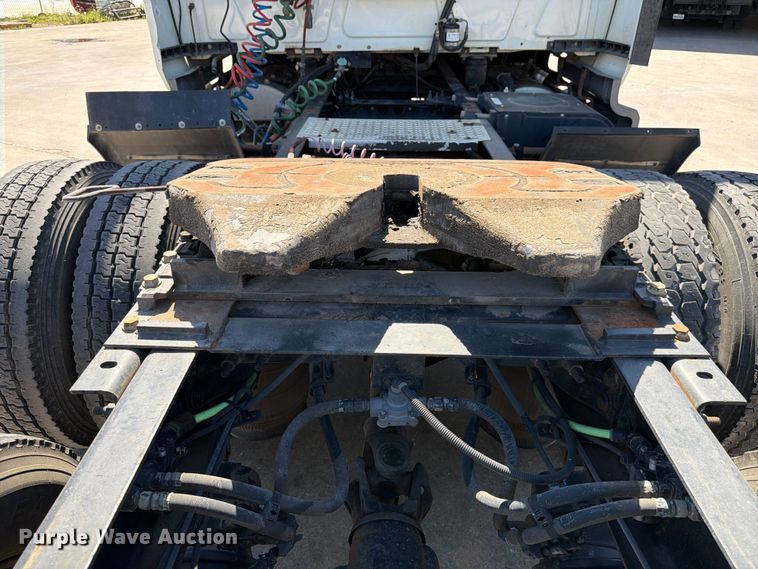 image for item ED5188 2015 International ProStar Plus semi truck