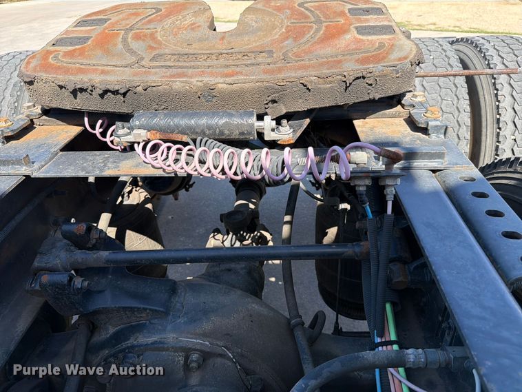 image for item ED5188 2015 International ProStar Plus semi truck