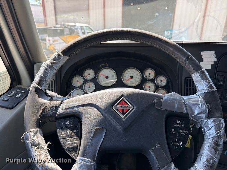 image for item ED5188 2015 International ProStar Plus semi truck