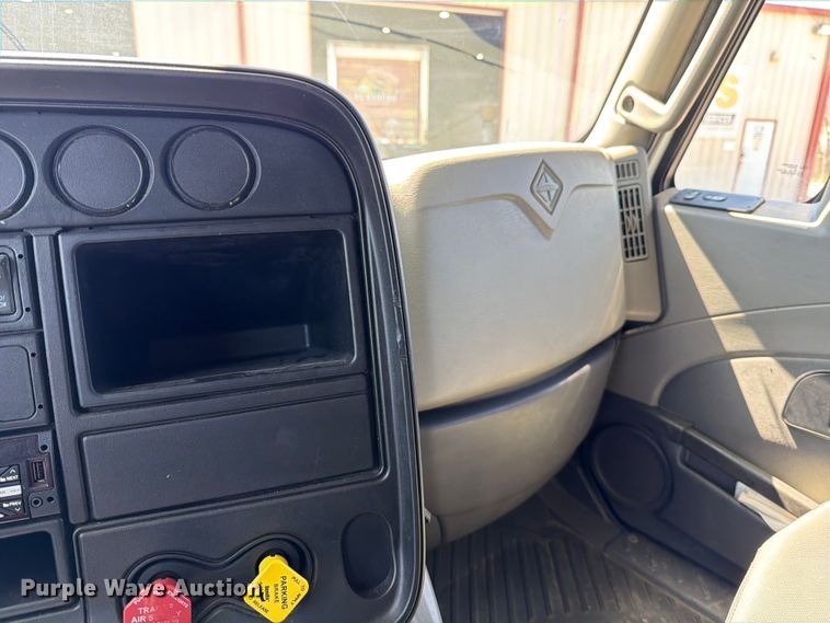 image for item ED5188 2015 International ProStar Plus semi truck