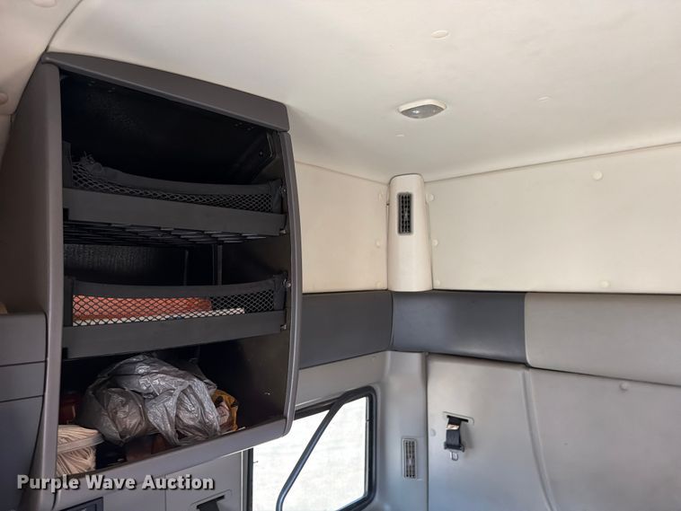 image for item ED5188 2015 International ProStar Plus semi truck