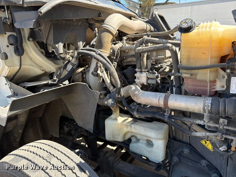 image for item ED5188 2015 International ProStar Plus semi truck