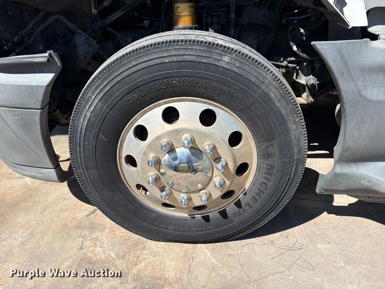 image for item ED5188 2015 International ProStar Plus semi truck