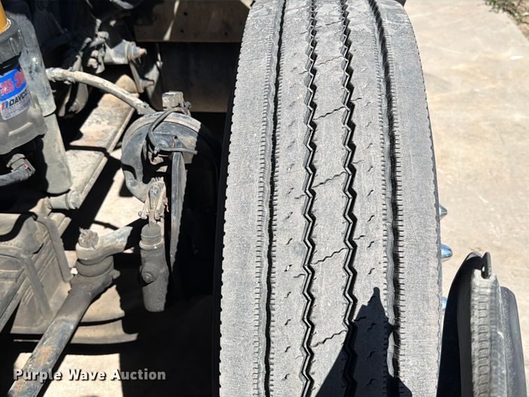 image for item ED5188 2015 International ProStar Plus semi truck