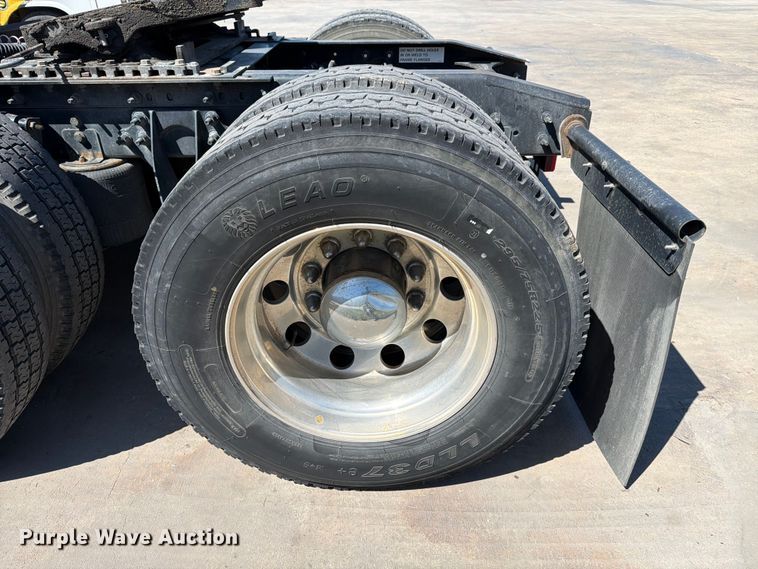 image for item ED5188 2015 International ProStar Plus semi truck