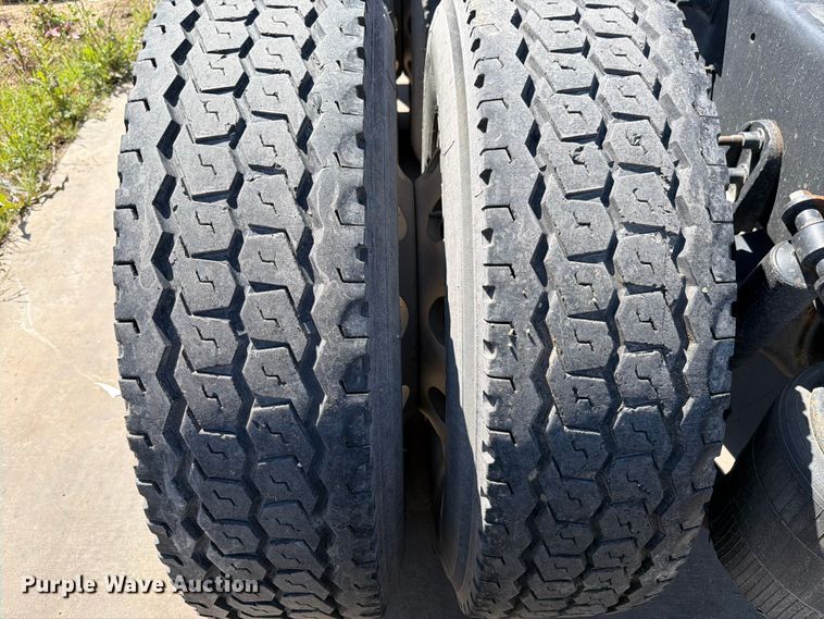 image for item ED5188 2015 International ProStar Plus semi truck