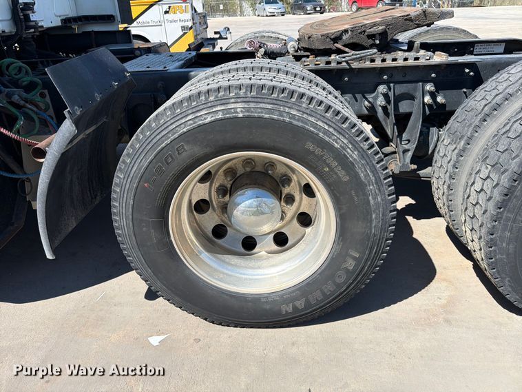 image for item ED5188 2015 International ProStar Plus semi truck