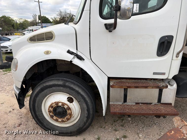image for item ED5190 2009 Freightliner Business Class M2 roll-off container truck