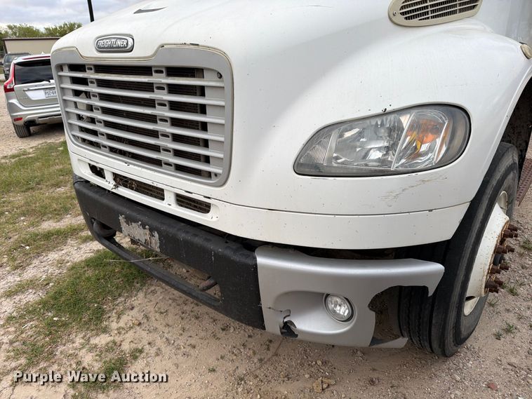 image for item ED5190 2009 Freightliner Business Class M2 roll-off container truck