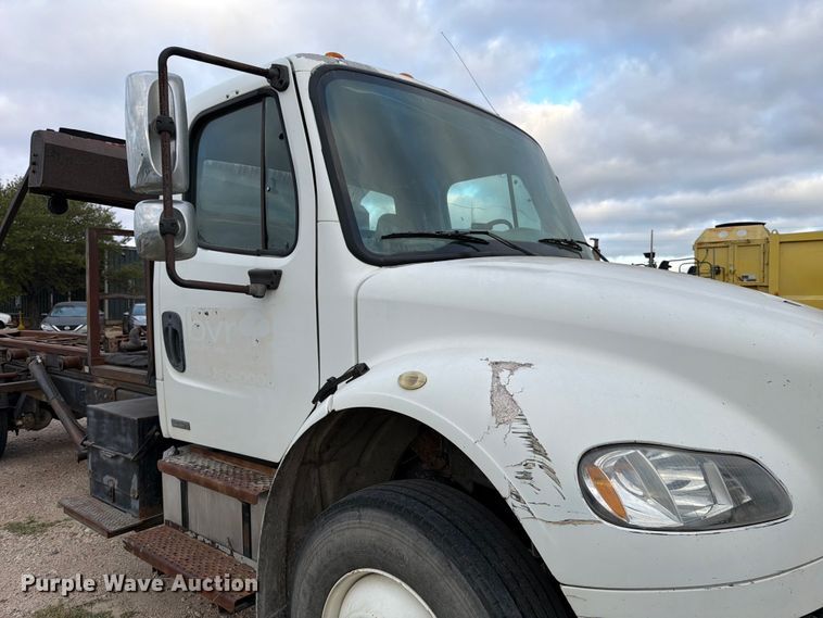 image for item ED5190 2009 Freightliner Business Class M2 roll-off container truck