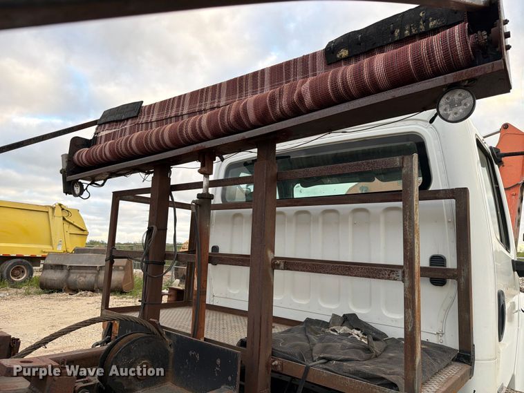 image for item ED5190 2009 Freightliner Business Class M2 roll-off container truck