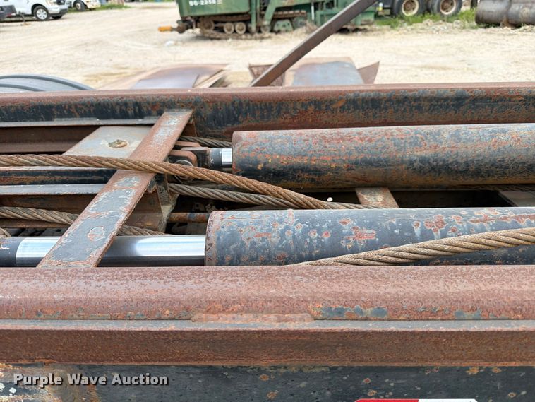 image for item ED5190 2009 Freightliner Business Class M2 roll-off container truck