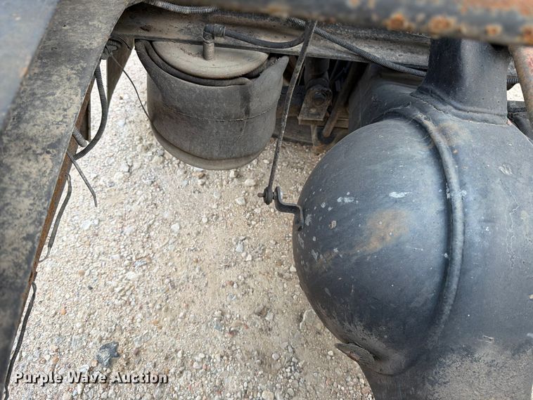 image for item ED5190 2009 Freightliner Business Class M2 roll-off container truck