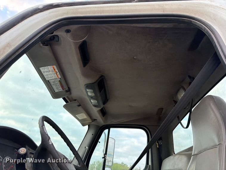 image for item ED5190 2009 Freightliner Business Class M2 roll-off container truck