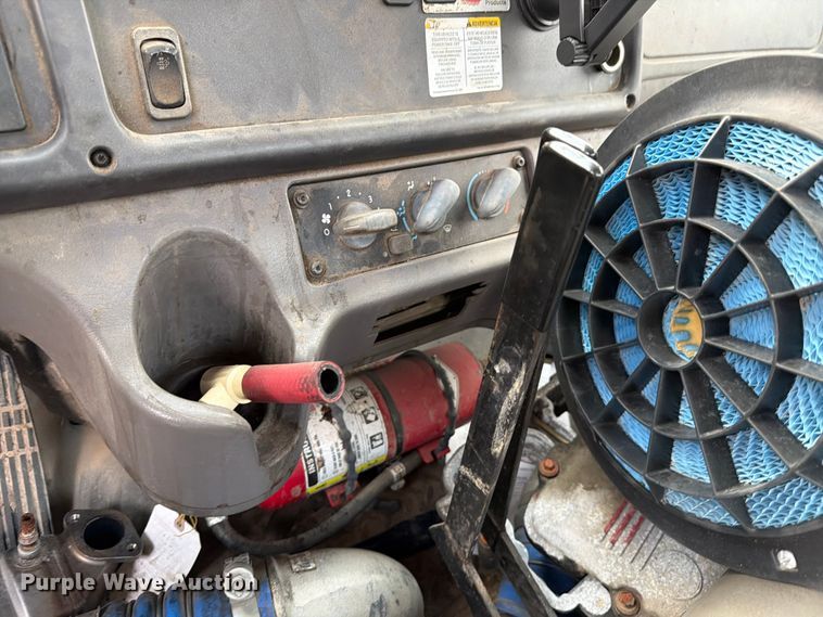 image for item ED5190 2009 Freightliner Business Class M2 roll-off container truck