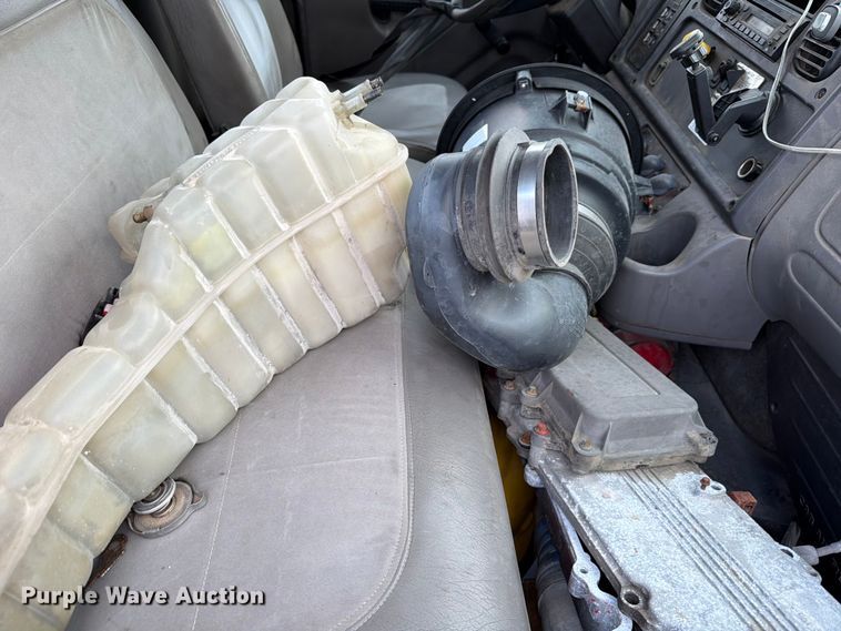 image for item ED5190 2009 Freightliner Business Class M2 roll-off container truck