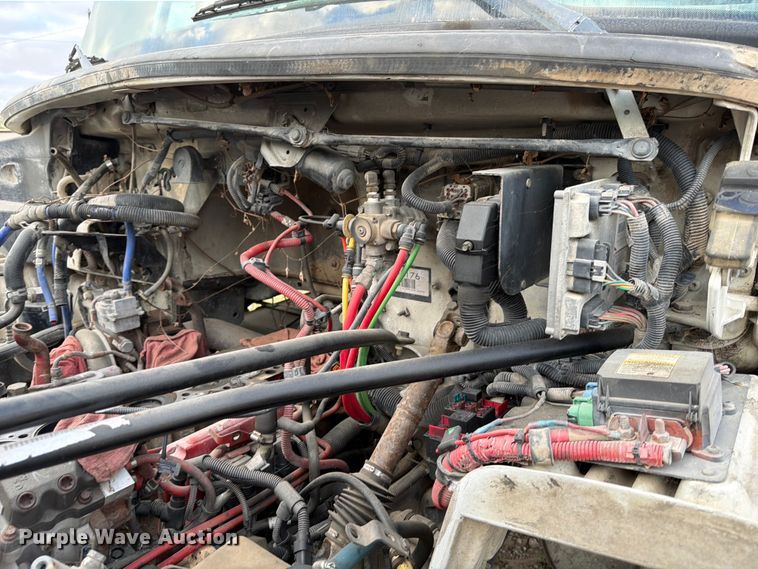 image for item ED5190 2009 Freightliner Business Class M2 roll-off container truck