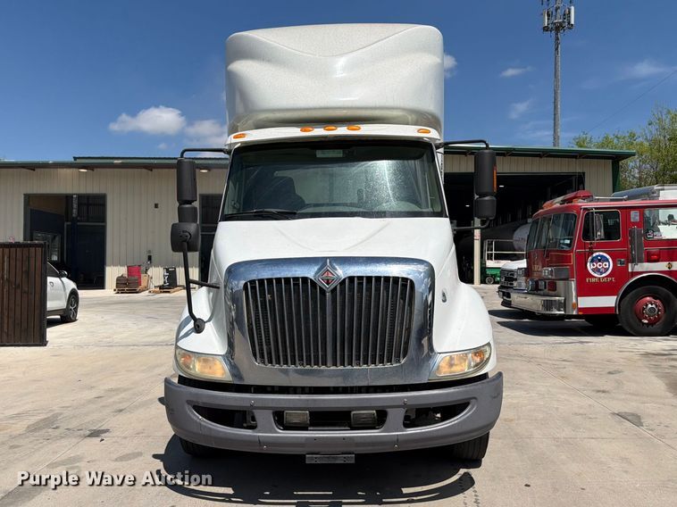 image for item ED5195 2012 International 8600 semi truck