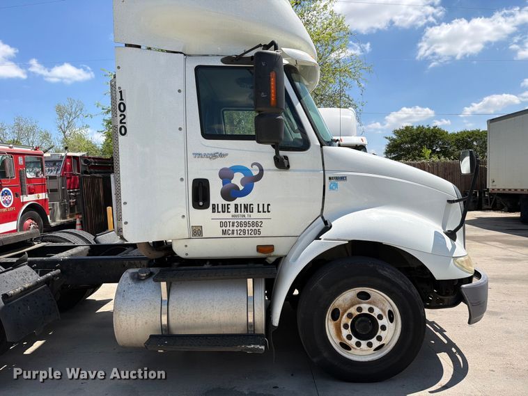 image for item ED5195 2012 International 8600 semi truck
