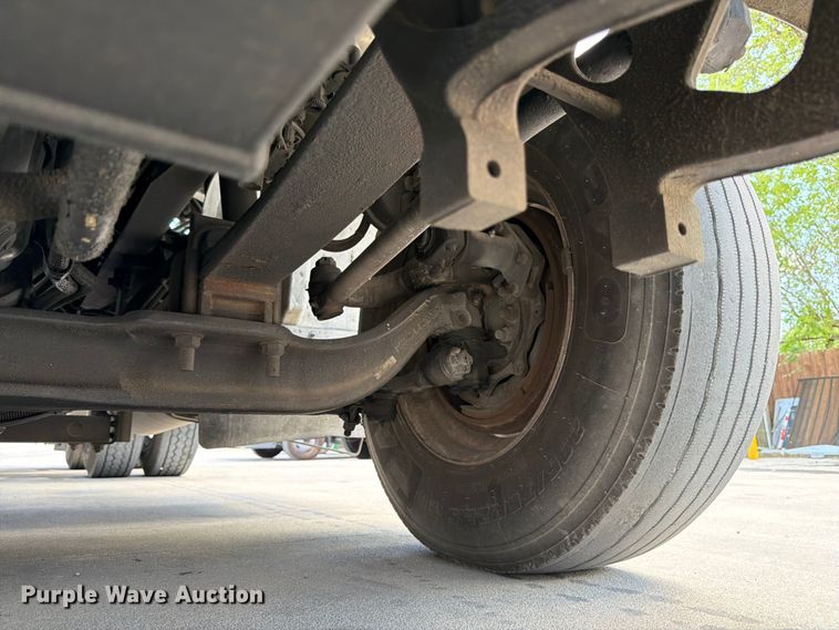 image for item ED5195 2012 International 8600 semi truck