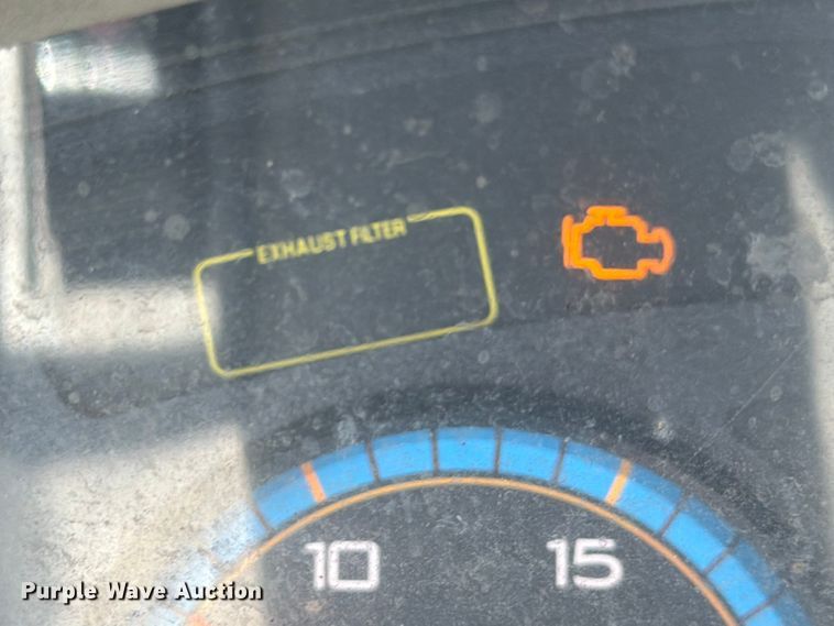 image for item ED5195 2012 International 8600 semi truck