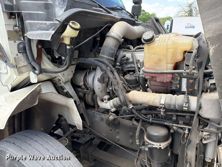 image for item ED5195 2012 International 8600 semi truck