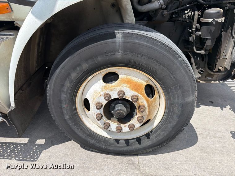 image for item ED5195 2012 International 8600 semi truck